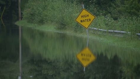 Debby flooding in NC | 1 person is dead after driving into floodwaters ...