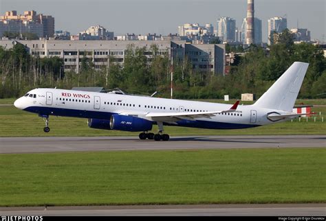 Ra 64518 Tupolev Tu 214 Red Wings Igor Dvurekov Jetphotos