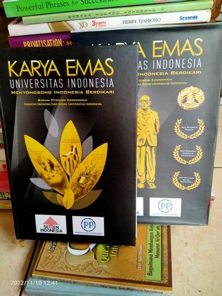 Jual ORIGINAL KARYA EMAS UNIVETSITAS INDONESIA MENYONGSONG INDONESIA