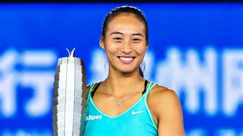 How old is Qinwen Zheng? How tall is Zheng tennis? - ABTC