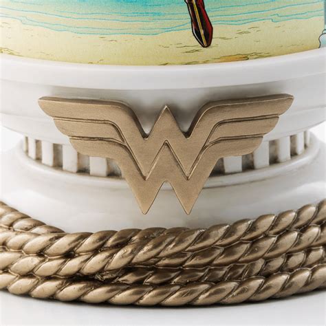 Wonder Woman Scentsy Warmer Dc Comics