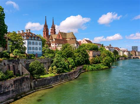 One flight and three countries at your fingertips. New Wizz Air route