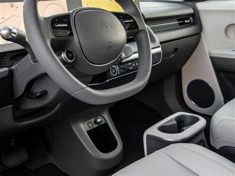 2023 Hyundai Ioniq 5: 50 Interior Photos | U.S. News