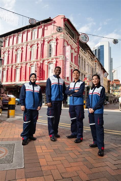 SingPost Launches New Uniforms For Postmen; Does Insta-Worthy Photo ...