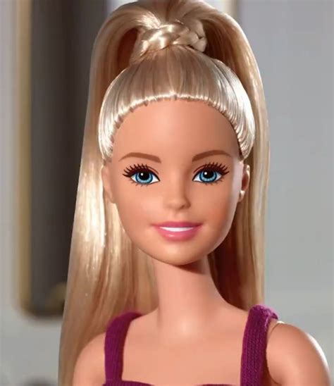 Pin By Ana Lilia On Barbie Barbie Doll Hairstyles Barbie Hair Barbie Dress Fashion