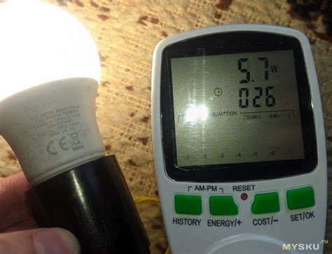 Не вечная LED Лампочка Philips E27/8W/230V 4000K