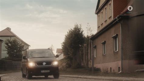 IMCDb Org 2004 Volkswagen Caravelle T5 Typ 7H In Polizeiruf 110