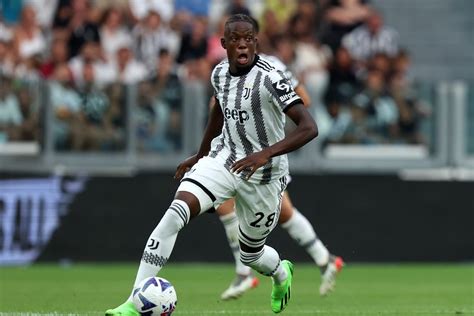 Forza Juventus On Twitter Denis Zakaria Is Close To Leaving