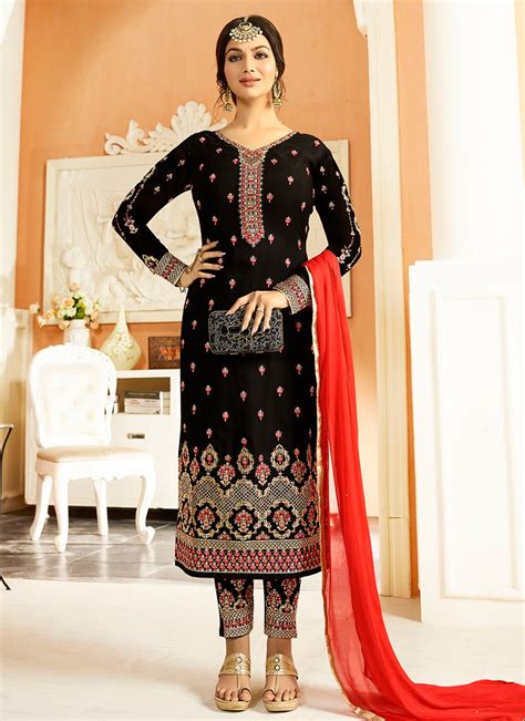 Latest Pakistani Indian Straight Cut Salwar Kameez 2018 19 Designs 4