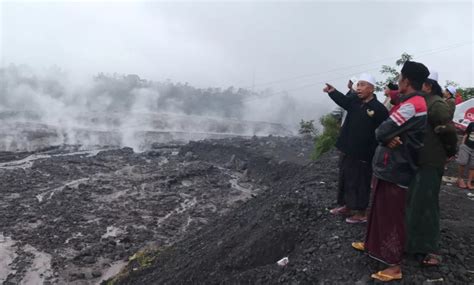 El Volcán Monte Semeru De Indonesia Entra En Erupción Y Provoca Evacuaciones Mexico Noticias