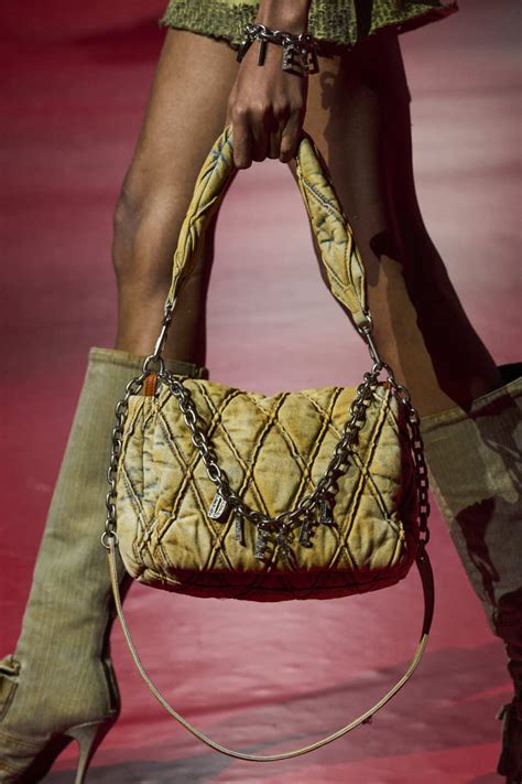 The 47 Best Bags From Milan Fashion Week Fall 2023 - Fashionista