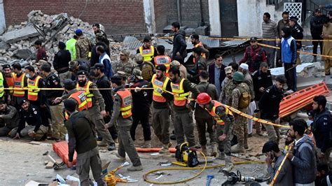 Pakistan Les Talibans Revendiquent Un Attentat Qui A Fait 47 Morts Et