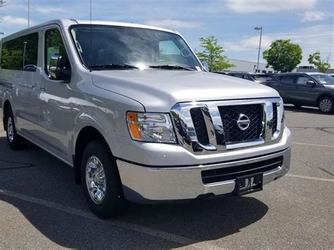 New 2019 Nissan NV Passenger NV3500 HD SV V6 RWD Full-size Passenger Van