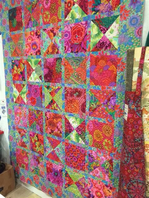 Red Flower Power Crazy Quilts Patterns Flower Quilts Kaffe Fassett Fabric