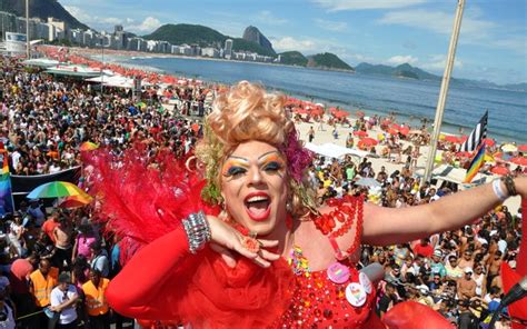 Playas De Brasil Fiesta Y Desfile Por El Orgullo Gay En Rio De Janeiro