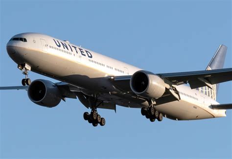 N2140U United Airlines Boeing 777 300ER By Connor Ochs AeroXplorer