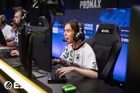 Iem Katowice Donk Punido Pela Esl Por Gritos Revela Spirit Game Arena