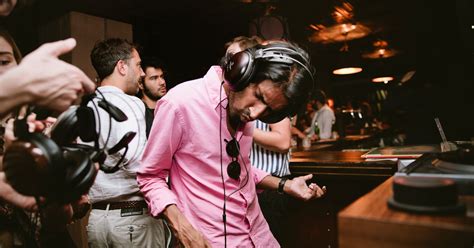 Listening Station Berlin WITH OYE RECORDS - Analogue Foundation