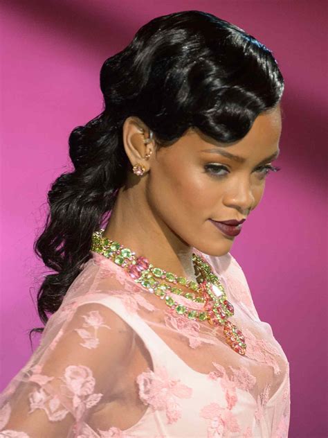 Rihanna's Best Hairstyles and Cuts Through the Years