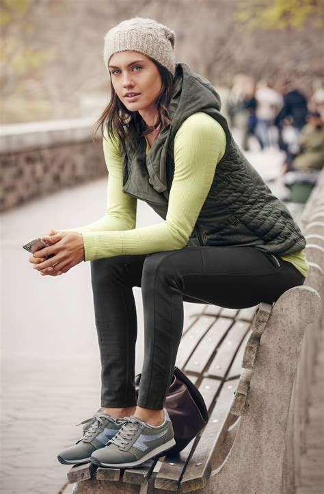 Picture Of Sporty And Stylish Outfits For Your Workout 6