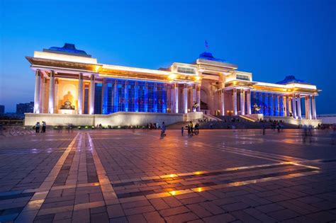 Sukhbaatar Square, Ulaanbaatar - Explorow.com