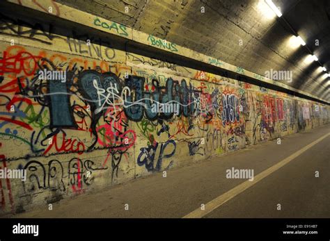 Graffiti in a Tunnel Stock Photo - Alamy