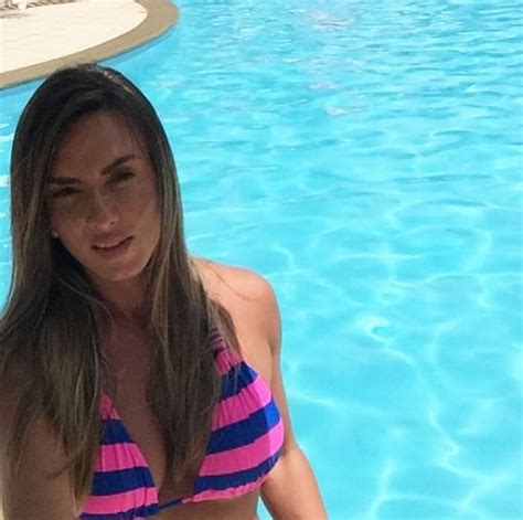 Ego Beira Da Piscina Em Fortaleza Nicole Bahls Mostra Biqu Ni E