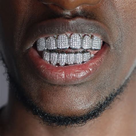 Hiphop Bling Iced Out Cz Teeth Grillz Caps Set Top Bottom Cubic Zircon