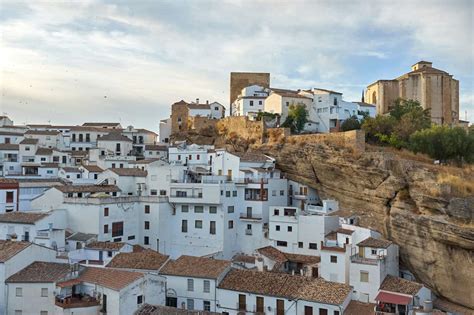 5 Great Reasons to Visit Setenil de las Bodegas Spain - Dreams in Heels - Travel and Lifestyle ...