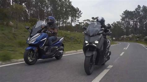 Comparativo Honda Forza 350 Vs Yamaha XMAX 300 Qualidade A Bom