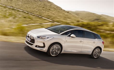 Citroën Ds5 Hybrid 4 Caractéristiques Techniques Et Tarifs