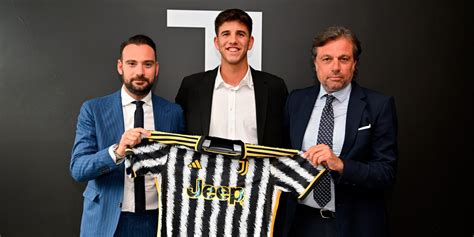 Facundo Gonzalez Ufficiale Alla Juve Dal Valencia Comunicato E Dettagli