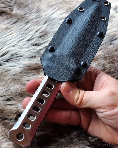 Combat Knives