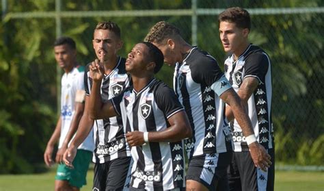 Botafogo derrota Cabofriense por 4 a 0 pela segunda rodada da Taça Rio