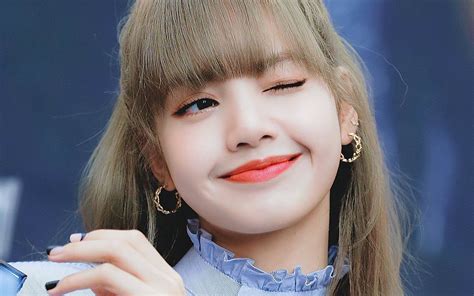 Korean netizens praise BLACKPINK's Lisa as she refers to South Korea as ...