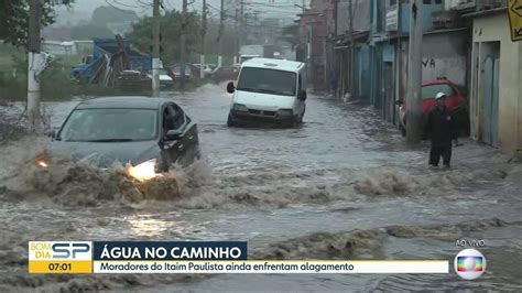 Vídeo Moradores da Vila Itaim na zona leste de SP enfrentam o quinto