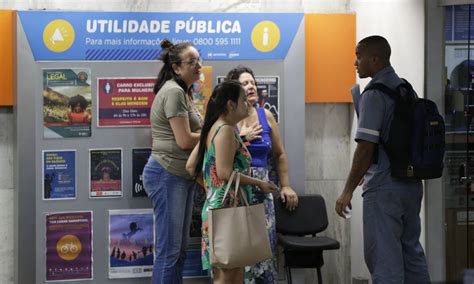 Briga homem armado no metrô causa correria e pânico na estação