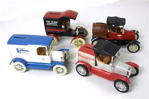 Vintage Ertl Early Trucks Die Cast Metal Coin Bank Toys 1917 Model T ...