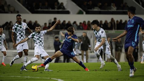 Moreirense Elimina Fc Porto Da Ta A De Portugal E Agrava Crise Dos