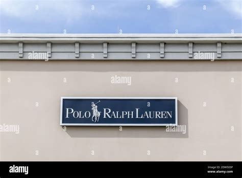 Ralph Lauren Company Logo Hi Res Stock Photography And Images Alamy