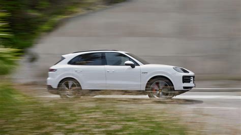 Porsche Cayenne S E Hybrid Debut Paul Tan S Automotive News