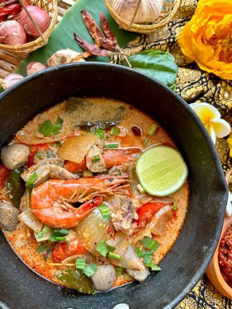 Tom Yum Talay Recipe Thai Seafood Soup Hungry In Thailand