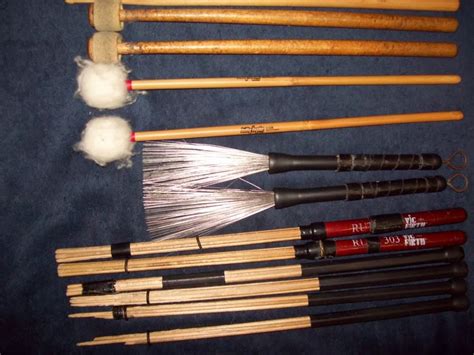 Click on: TYPES OF INSTRUMENTS: PERCUSSION (&3)