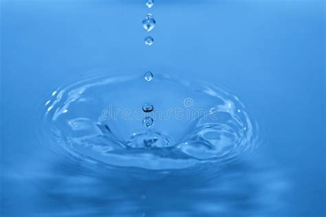 Blue Water Splash Background Stock Image - Image of moment, freshness ...