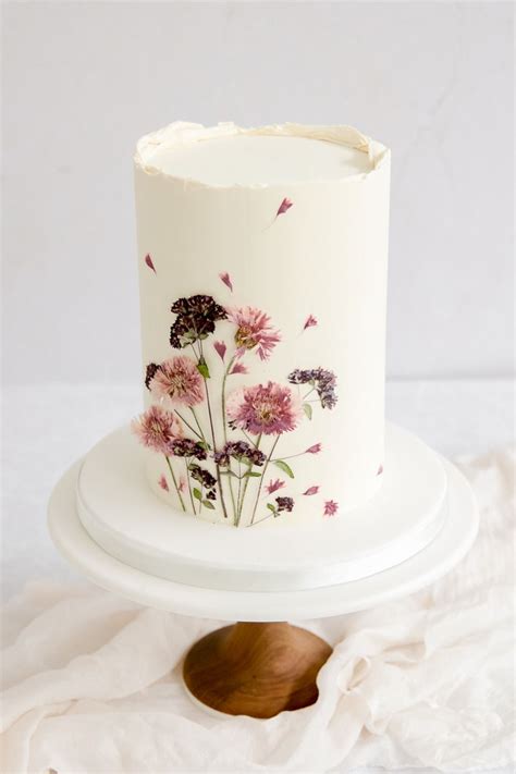 Pressed Flower Cake Wedding Cakes With Flowers Pretty Birthday Cakes Flower Cake