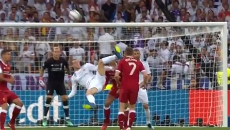 Watch Gareth Bale Scores Incredible Overhead Kick In Champions League