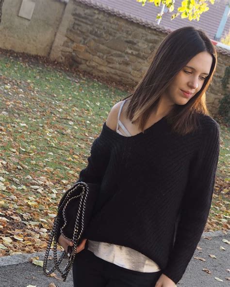 METALLIC TREND: One Trend - Different Styles - MaryJay