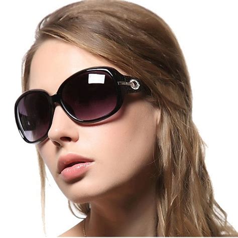 Pin By ωεη∂ү ғεяяειяα On ♣¤═¤ Gℓαѕѕєѕ αяє ѕєχу ¤═¤♣ Glasses For Oval Faces Sunglasses Women