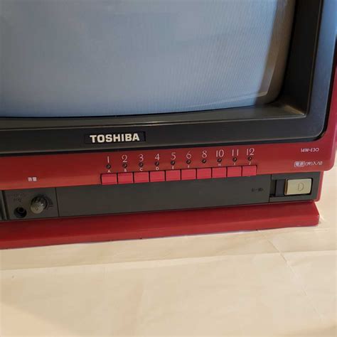 Toshiba 東芝 ブラウン管テレビ Weekendiiカラーテレビ 85年製 赤 14w E3昭和レトロ ゲームモニターブラウン管