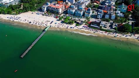 Adolescente Pula De Trapiche Para O Mar E Desaparece Em Praia De